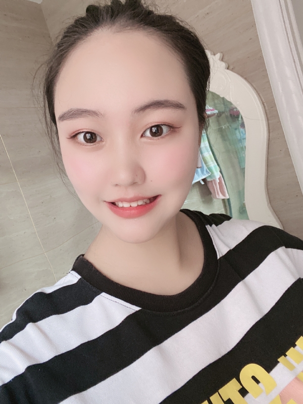 灵儿的第二张照片--玉林相亲服务中心