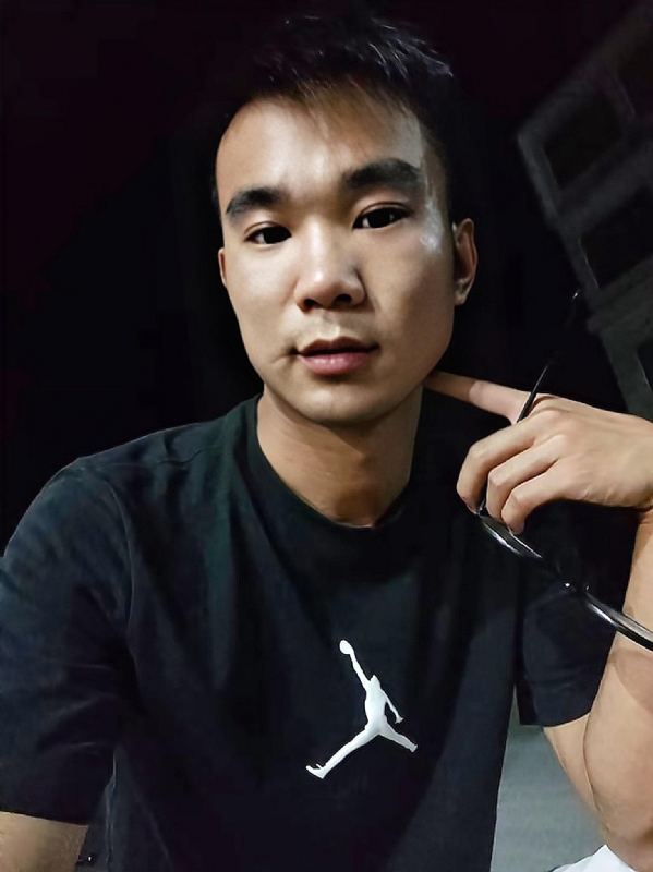 时光所致的第一张照片--玉林相亲服务中心