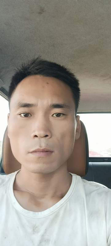 石头的第一张照片--玉林相亲服务中心
