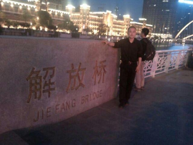 海阔天空的第一张照片--玉林相亲服务中心