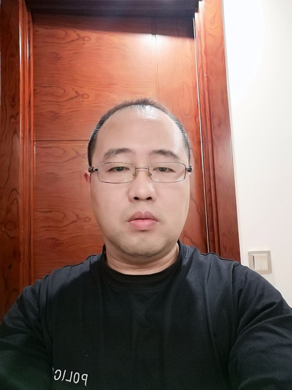 暖男的第一张照片--玉林相亲服务中心