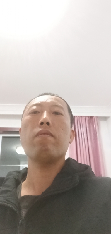 月上云端的第一张照片--玉林相亲服务中心