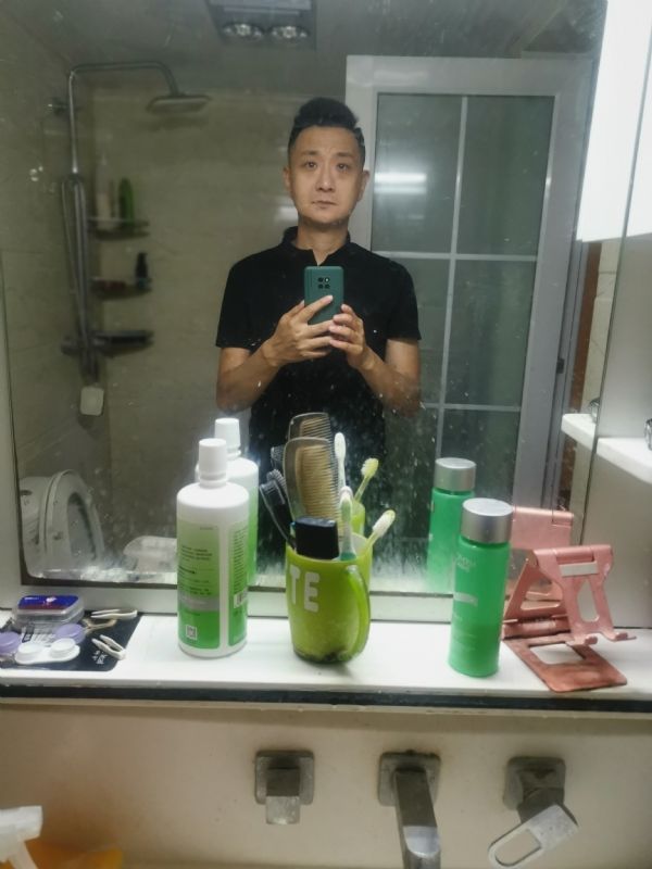 龙少的第一张照片--玉林相亲服务中心