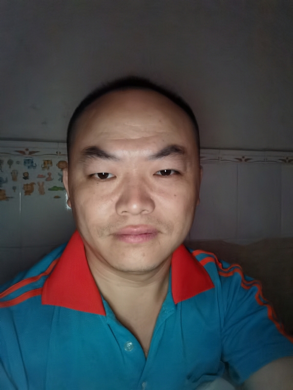 与子携老的第二张照片--玉林相亲服务中心