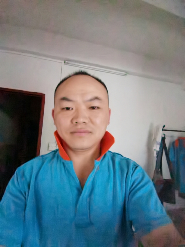 与子携老的第五张照片--玉林相亲服务中心
