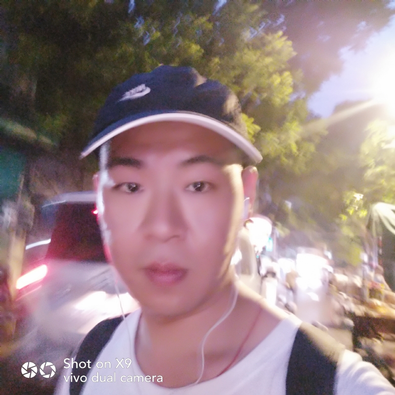心跳男孩的第一张照片--玉林相亲服务中心
