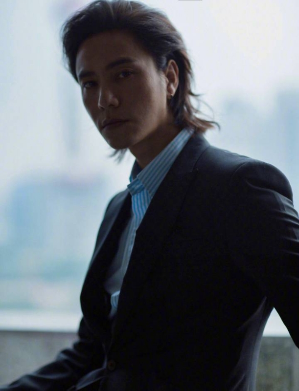 李嘉廷的第三张照片--玉林相亲服务中心