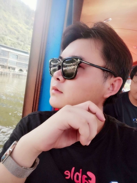曲生的第一张照片--玉林相亲服务中心