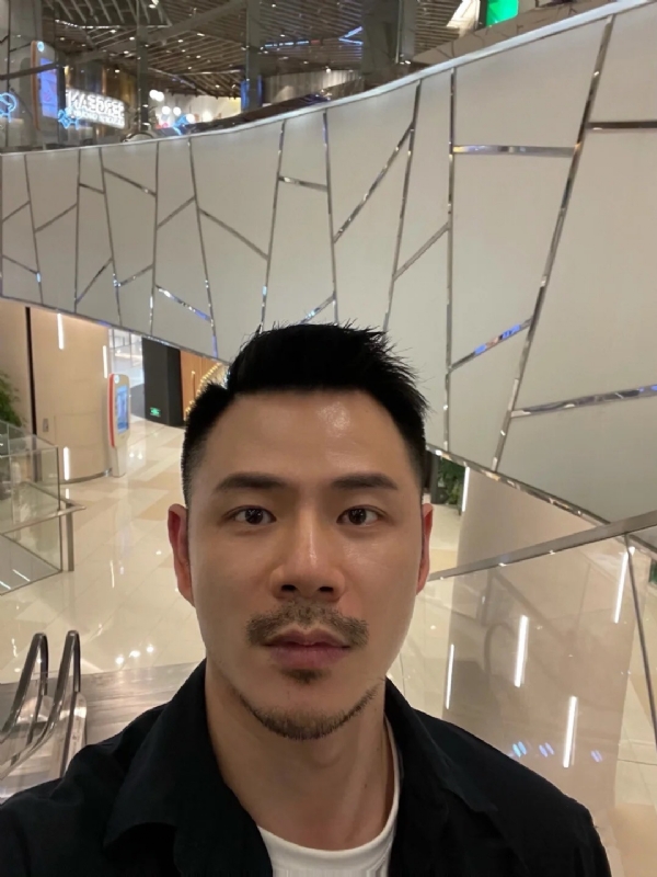 陈的第一张照片--玉林相亲服务中心
