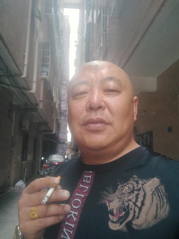 人在TA乡的第一张照片--玉林相亲服务中心