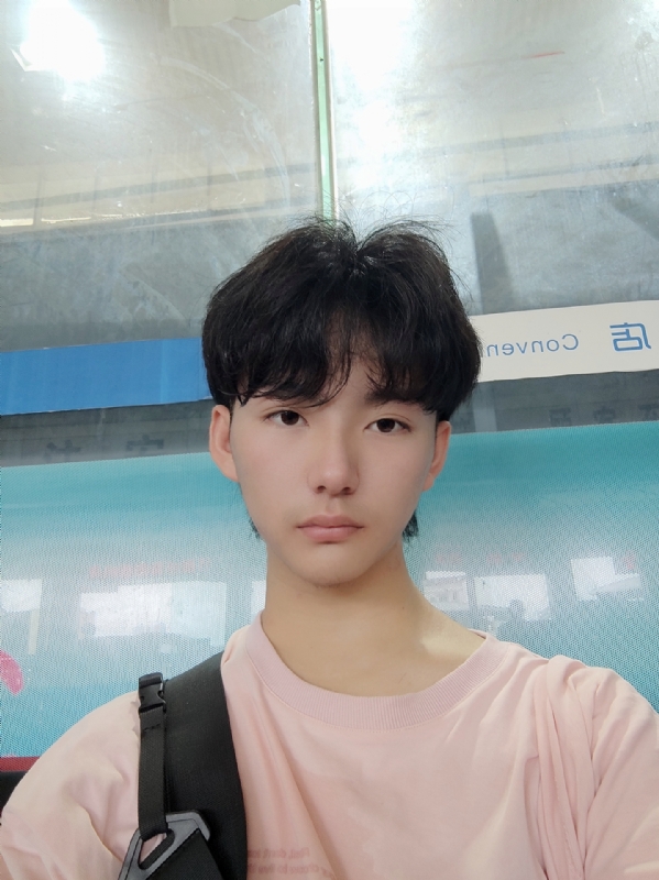 钱嘉豪的第二张照片--玉林相亲服务中心