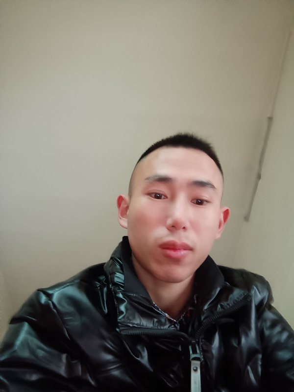 阿浩的第一张照片--玉林相亲服务中心