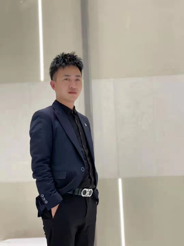 宋定鸿的第一张照片--玉林相亲服务中心