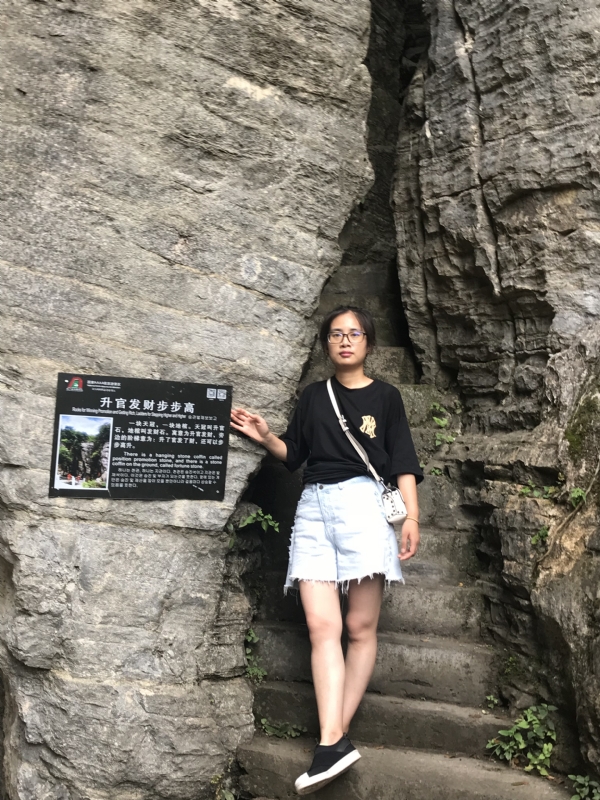凭实力单身的第一张照片--玉林相亲服务中心