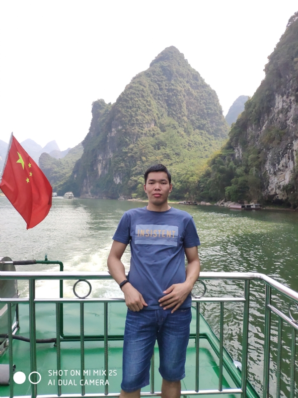 只为你而来的第一张照片--玉林相亲服务中心