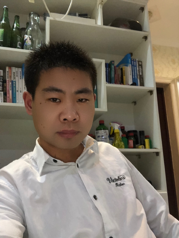 取经年的第二张照片--玉林相亲服务中心