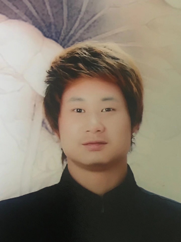 咮辛的第一张照片--玉林相亲服务中心