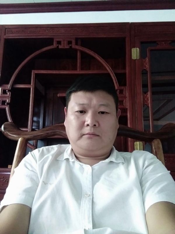 狼图腾的第一张照片--玉林相亲服务中心