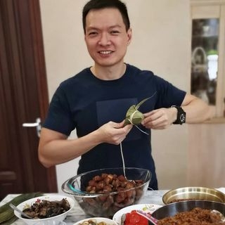 天蓝色的青的第一张照片--玉林相亲服务中心