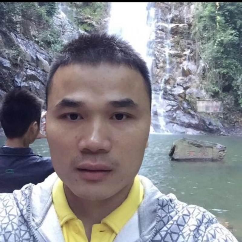 老梁的第一张照片--玉林相亲服务中心