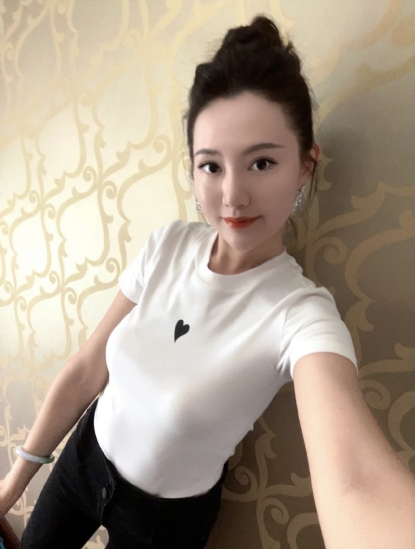 雨熙的第一张照片--玉林相亲服务中心
