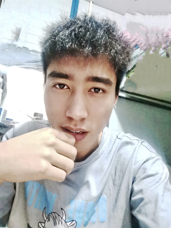 未来可期的第一张照片--玉林相亲服务中心