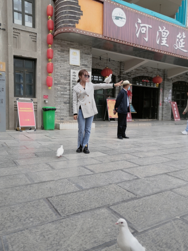 艳艳的第一张照片--玉林相亲服务中心