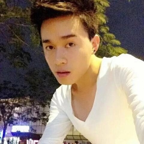 爱与不爱的第一张照片--玉林相亲服务中心