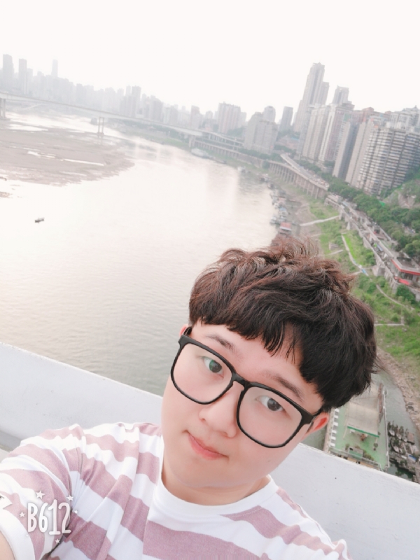 白夜行中人的第二张照片--玉林相亲服务中心