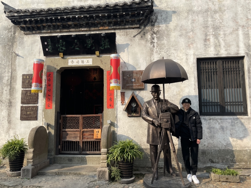 喝可乐的猫的第一张照片--玉林相亲服务中心