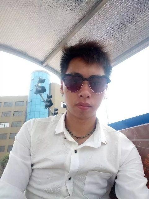 寻缘的第二张照片--玉林相亲服务中心