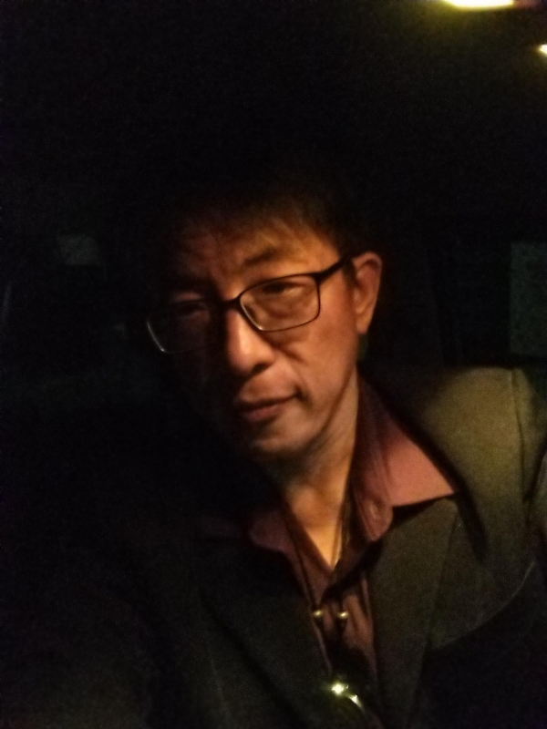 隱姓埋名的第一张照片--玉林相亲服务中心