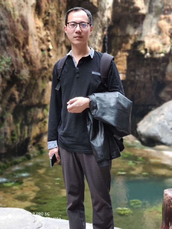 追日的第一张照片--玉林相亲服务中心