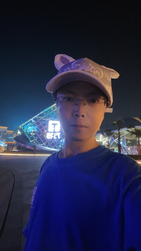 富贵使我们相遇的第一张照片--玉林相亲服务中心