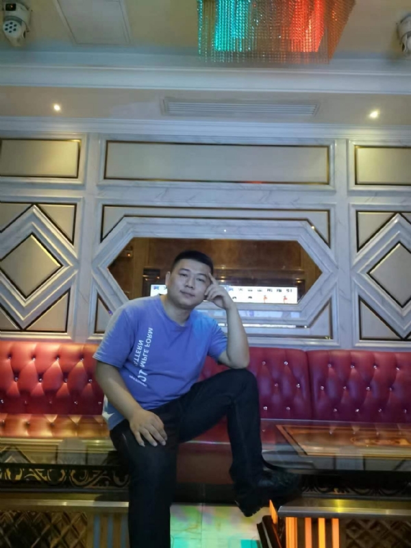 黄生的第四张照片--玉林相亲服务中心