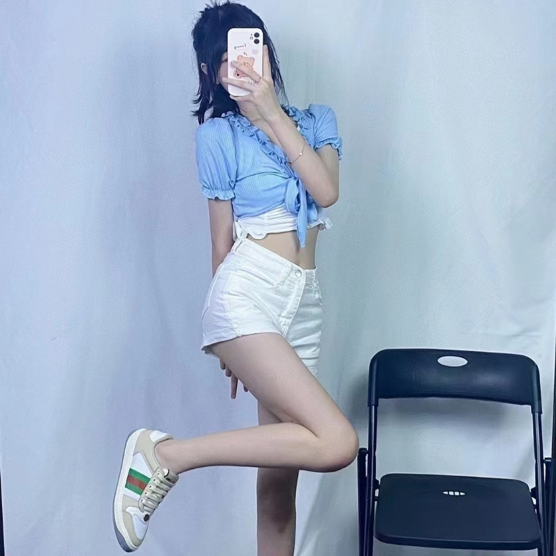 宝宝的第一张照片--玉林相亲服务中心
