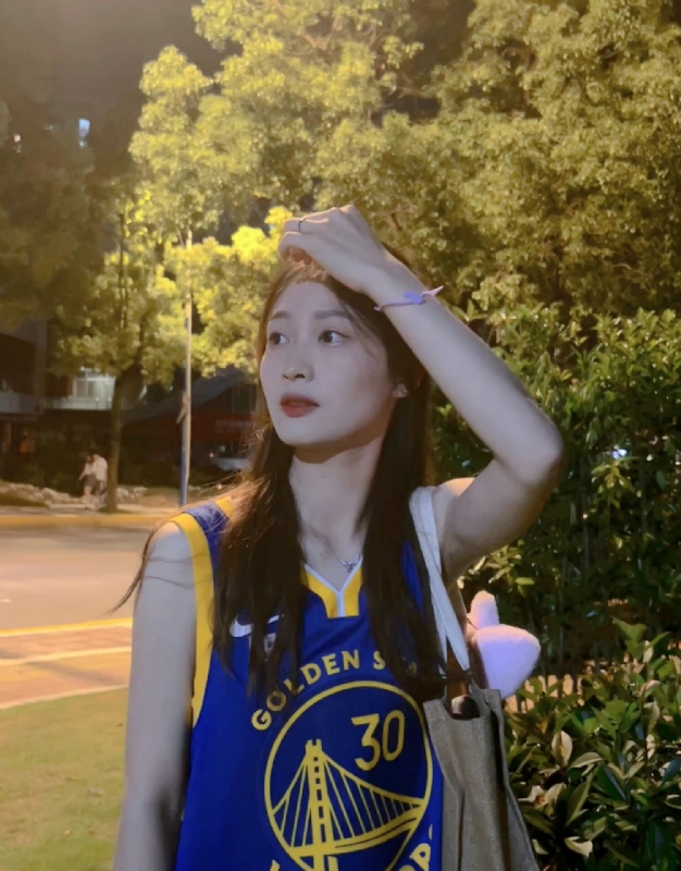 小趴菜的第三张照片--玉林相亲服务中心
