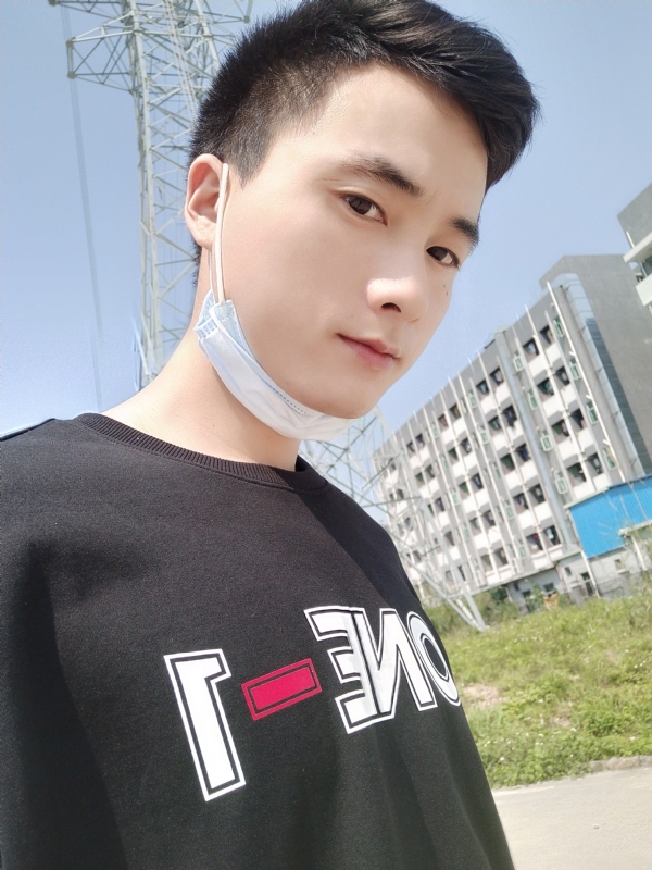 何凡的第一张照片--玉林相亲服务中心