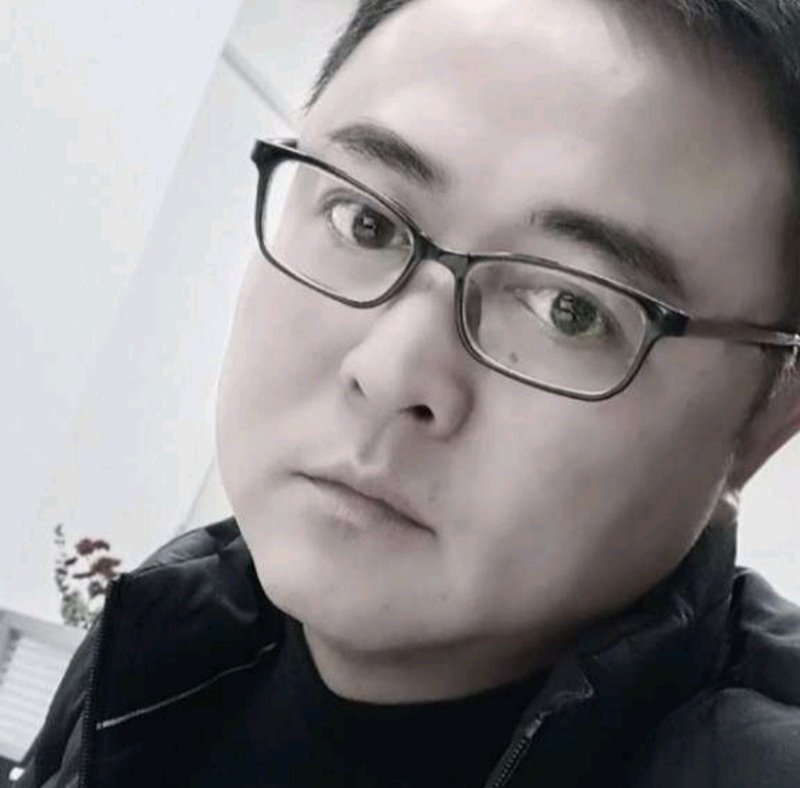 小石头的第二张照片--玉林相亲服务中心