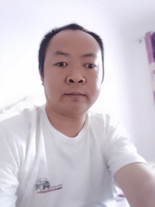 张家小伙子的第三张照片--玉林相亲服务中心