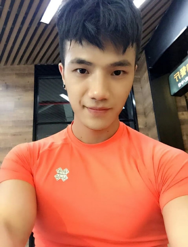 航航的第一张照片--玉林相亲服务中心