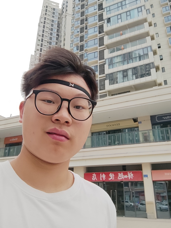 童言无忌的第一张照片--玉林相亲服务中心