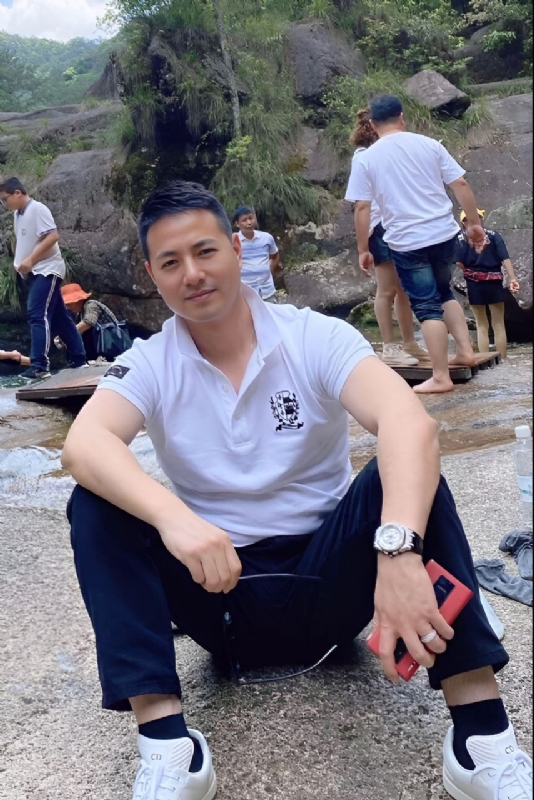 勿忘初心的第三张照片--玉林相亲服务中心