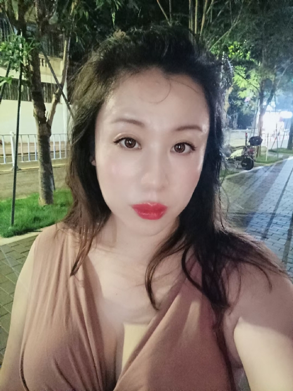 叶子青青的第二张照片--玉林相亲服务中心
