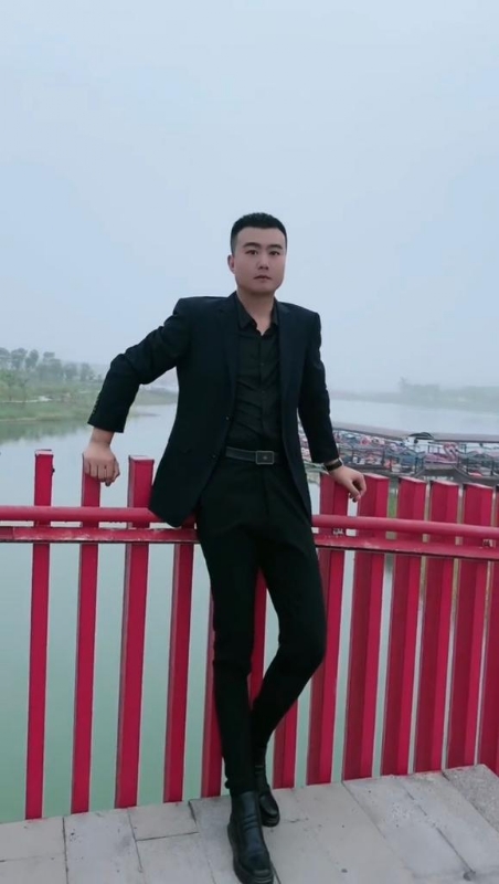 Albert的第一张照片--玉林相亲服务中心
