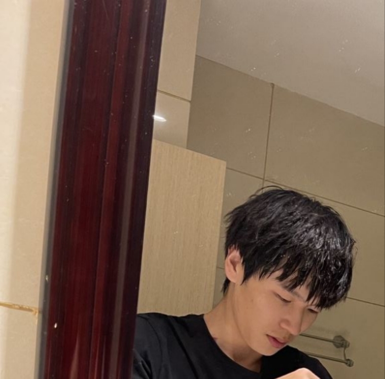 无眠的第一张照片--玉林相亲服务中心