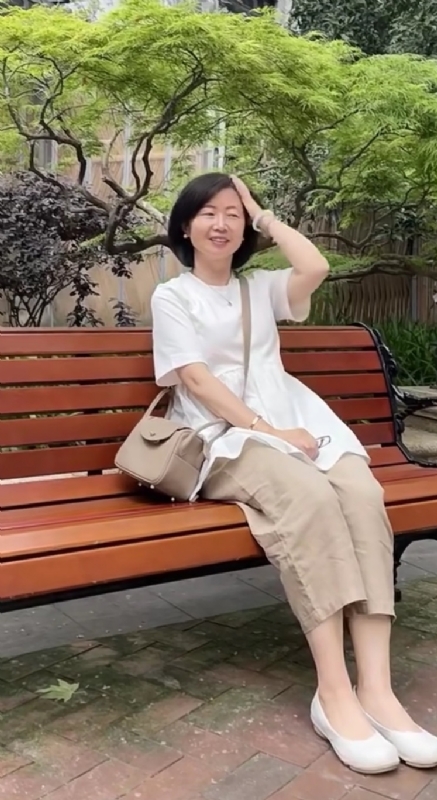 千年老母猪的第一张照片--玉林相亲服务中心