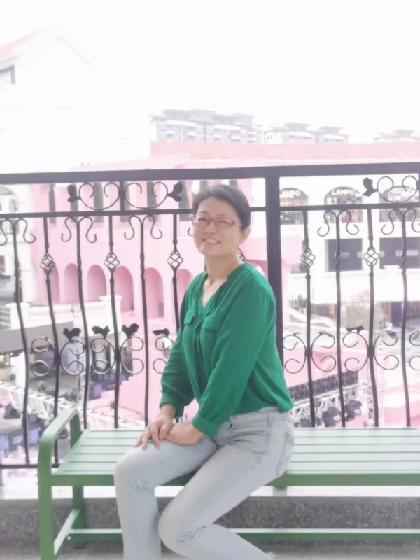 丽华的第四张照片--玉林相亲服务中心