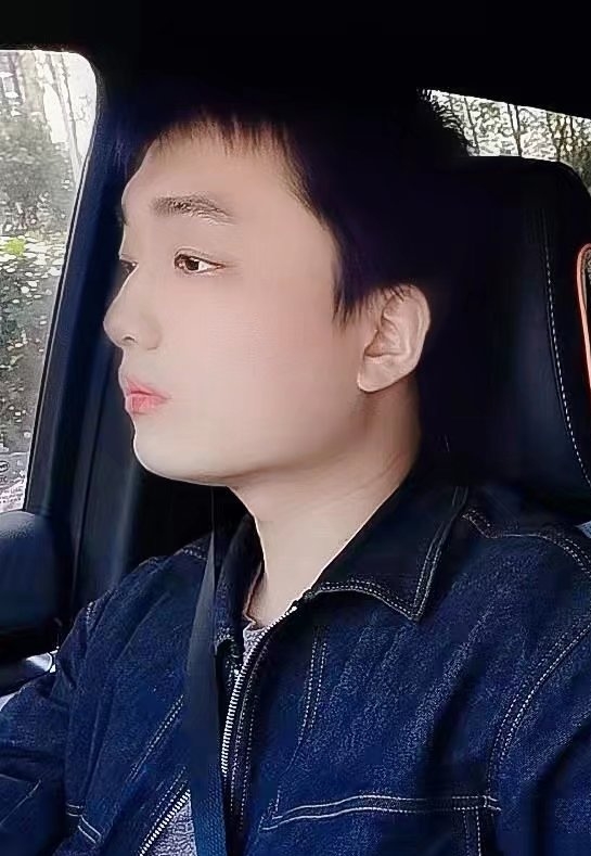凉锦年的第一张照片--玉林相亲服务中心