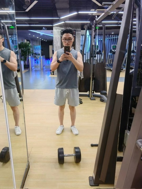 超哥的第二张照片--玉林相亲服务中心